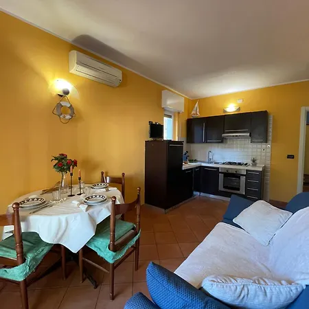 Appartement 50 Metri Dal Mare - Free Parking E A/c Pietra Ligure