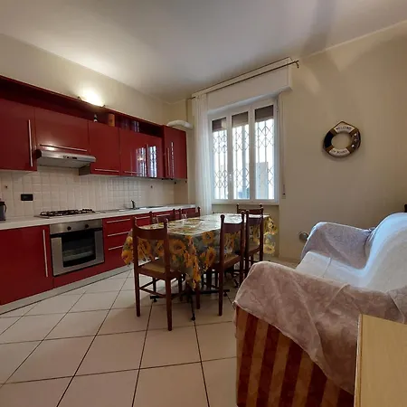 50 Metri Dal Mare - Free Parking E A/c Appartement Pietra Ligure