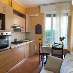 Appartement 50 Metri Dal Mare - Free Parking E A/c Pietra Ligure