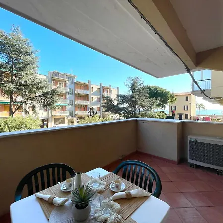 Lägenhet 50 Metri Dal Mare - Free Parking E A/c Pietra Ligure