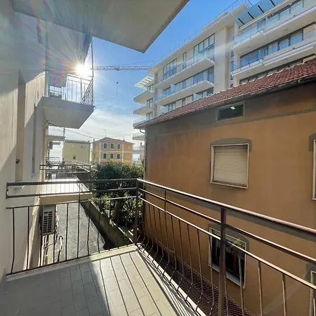 50 Metri Dal Mare - Free Parking E A/c Apartamento *