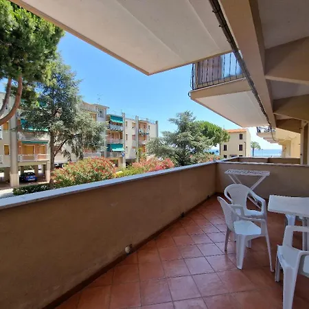 Apartamento 50 Metri Dal Mare - Free Parking E A/c Pietra Ligure