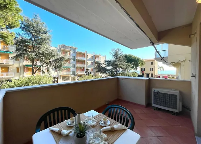 Lägenhet 50 Metri Dal Mare - Free Parking E A/c Pietra Ligure
